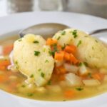Gemüsesuppe mit Suppengrün Rezept