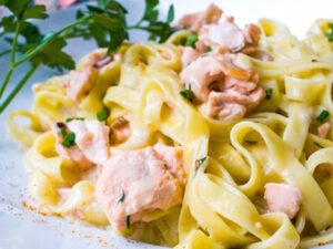 Lachsnudeln Rezept