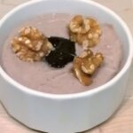Zwetschkenjoghurt mit Walnüssen Rezept