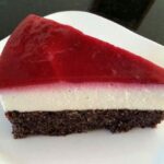 Mohn-Topfentorte mit Himbeerspiegel Rezept