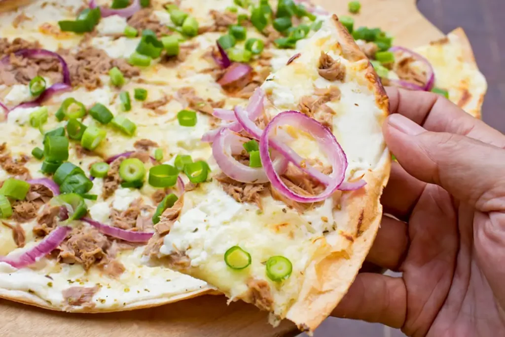 Flammkuchen mit Thunfisch Rezept