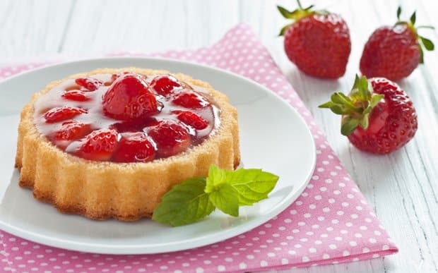 Obstkuchen mit Erdbeeren Rezept