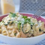 Zucchininudeln mit Erdnusssauce Rezept