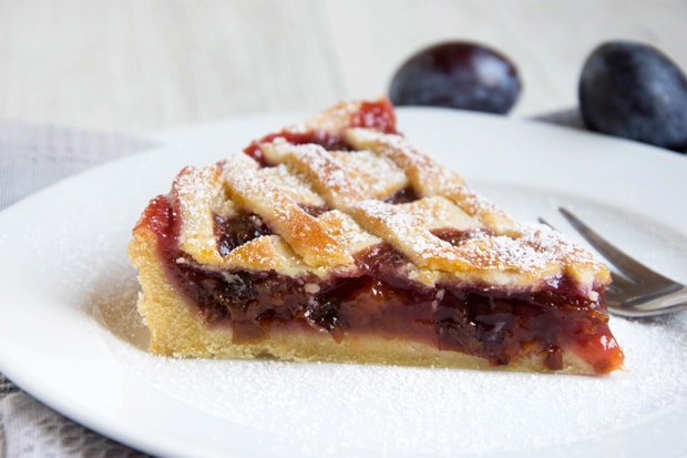 Zwetschgenkuchen mit Mürbteigboden Rezept