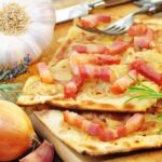 Flammkuchen mit Sauerrahm Rezept