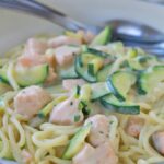 Zucchini-Spaghetti mit Lachs Rezept