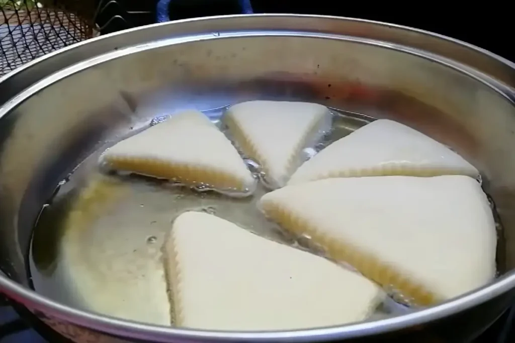 Quarkfächer mit Zimtzucker aus der Pfanne