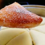 Quarkfächer mit Zimtzucker aus der Pfanne