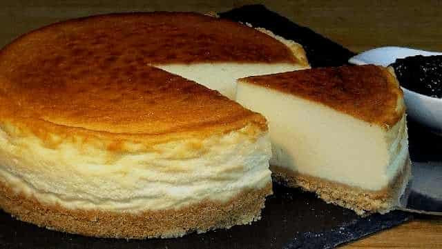 Schmilzt auf der Zunge, Käsekuchen mit Vanillepudding Rezept
