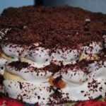 Ameisenhaufen Dessert mit Bananen ohne Backen Rezept