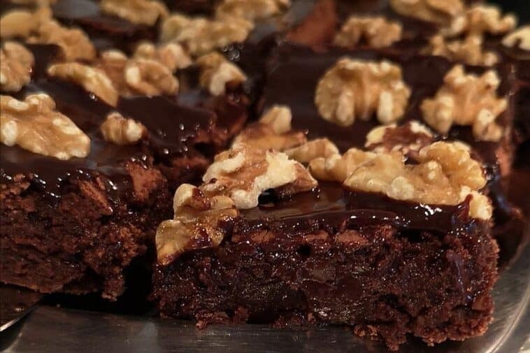 American Double Choc Brownies Rezept - Richtig feuchte und klebrige Brownies