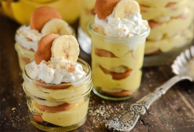 Bananendessert im Glas mit himmlisch guter Kondensmilchcreme