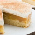 Die weltbeste Apfeltorte mit Zimt-Sahne Rezept