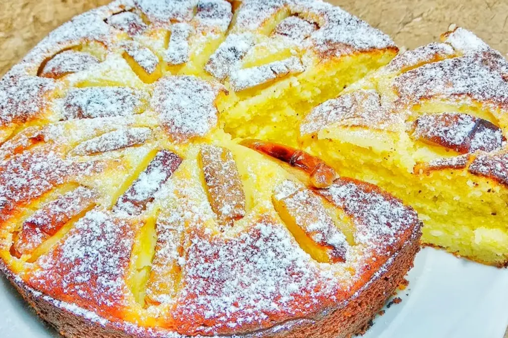 Saftiger Apfelkuchen mit Schmand Rezept