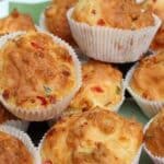 Basilikum-Muffins mit Speck Rezept