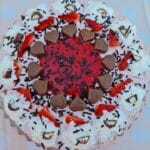 Erdbeer Yogurette Torte mit Nussboden Rezept