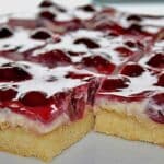 Kirsch-Schmand-Blechkuchen Rezept