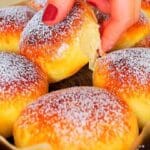 Oma's Buchteln mit Marmelade Rezept