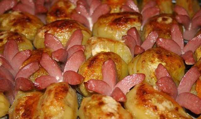 Überbackene Kartoffeln mit Wurst Rezept