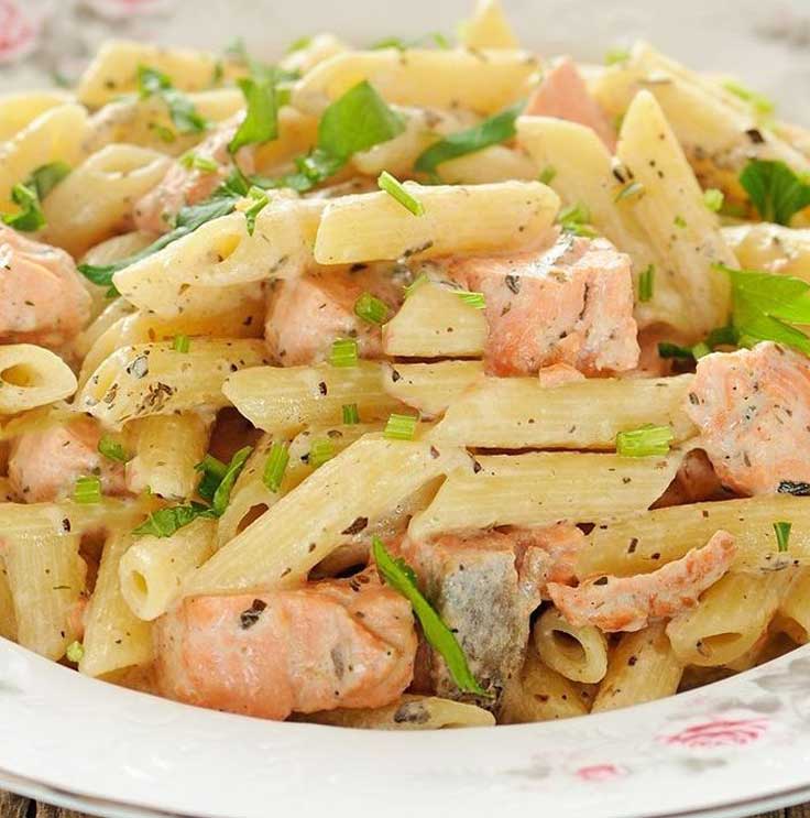 Zitronige Penne mit Lachs und Lauch Rezept