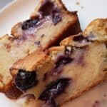 Bananenbrot mit Blaubeeren Rezept