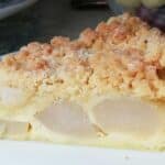 Birnenkuchen mit Streuseln und Schmand Rezept