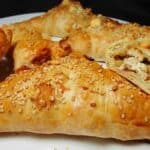 Blätterteigtaschen mit Feta-Gyros-Füllung Rezept