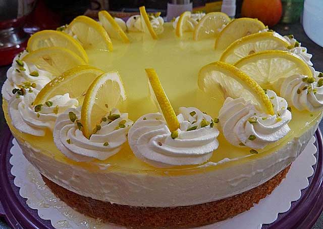 Zitronen-Joghurt-Torte Rezept