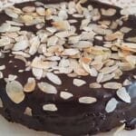 Einfacher Marzipankuchen Rezept mit zwei Zutaten