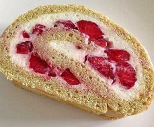 Erdbeer-Sahnerolle Rezept
