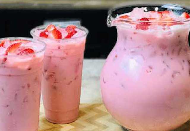 Erdbeerbowle mit Joghurt Rezept, ein Hammergetränk!