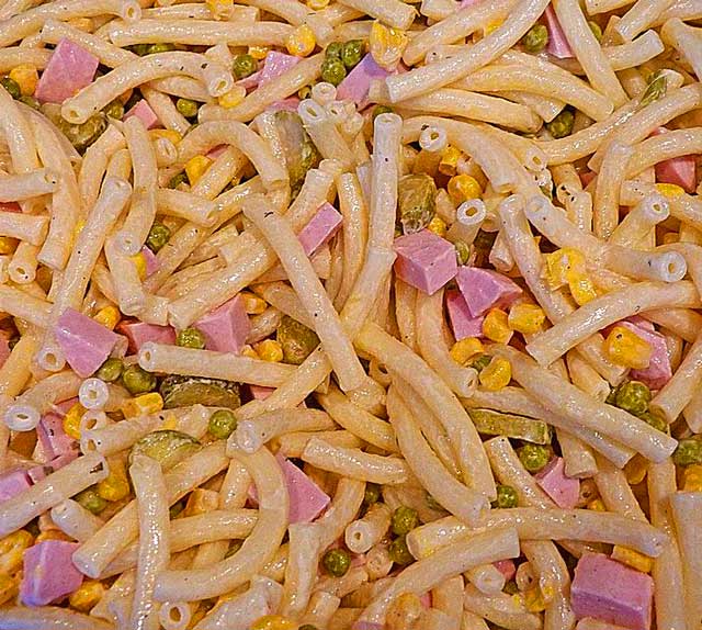 Gabelspaghetti Salat Rezept