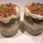 Schichtdessert mit Weintrauben Rezept