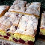 Biskuitkuchen Mit Kirschen Rezept