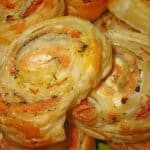 Blätterteig-Lachs-Schnecken Rezept