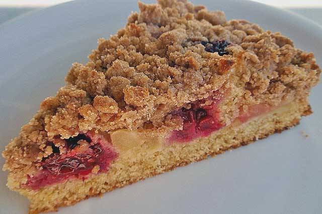 Brombeer-Apfel-Kuchen mit Zimtstreusel Rezept