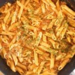 Pasta in cremiger Hackfleisch Käse Soße Rezept