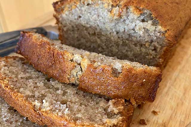 Saftiges Bananenbrot mit Walnüssen Rezept