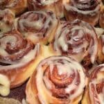 Amerikanische Zimtschnecken mit Cream-Cheese-Frosting: Cinnabon Rezept