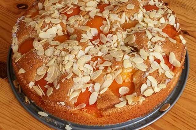 Aprikosenkuchen Rezept: der einfachste überhaupt!