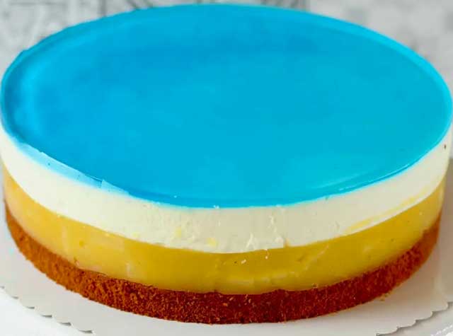 Blue Hawaii Torte: Swimmingpool-Torte Rezept