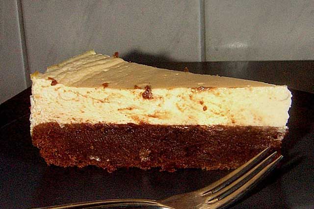 Käsekuchen mit Brownie Boden Rezept