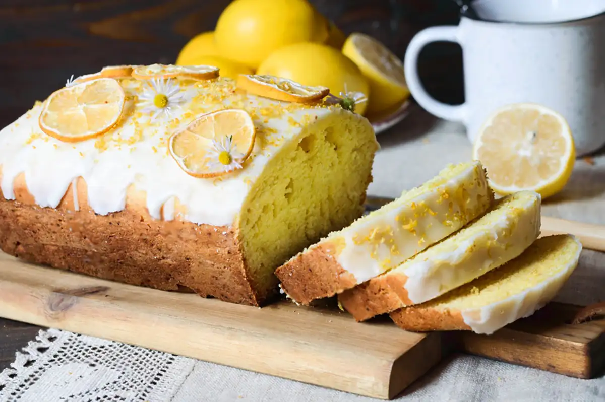 Kein Stück bleibt übrig, Zitronenkuchen Rezept unglaublich saftig!