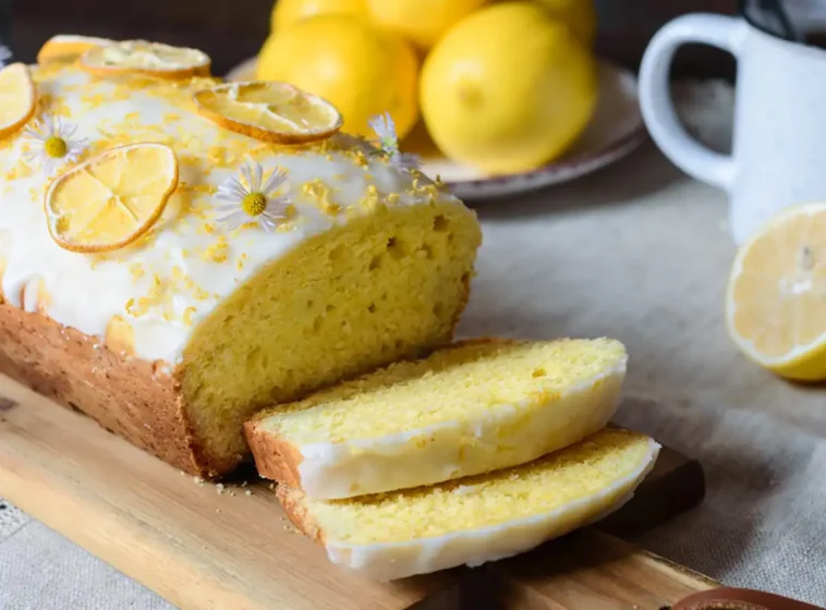 Kein Stück bleibt übrig, Zitronenkuchen Rezept unglaublich saftig!