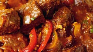 Klassicher Ungarisches Paprika-Gulasch Rezept