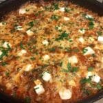 Kritharakipfanne mit Hackfleisch und Schafskäse Rezept