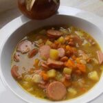 Omas Kartoffelsuppe mit Würstchen Rezept