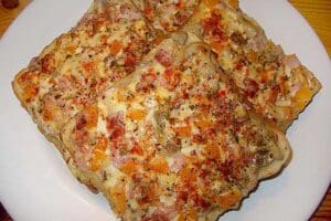 Pizza-Toast mit Schinken Rezept