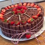 Super lecker und fruchtig Yogurette-Torte Rezept
