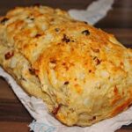 Tomaten-Zwiebel-Brot Rezept